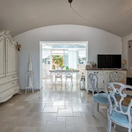 Villa Trullo Delle Rondini *