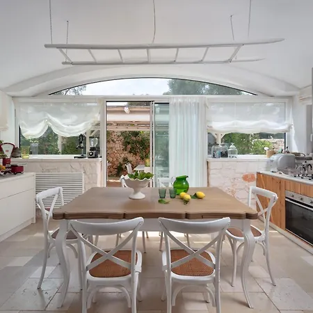 Villa Trullo Delle Rondini *